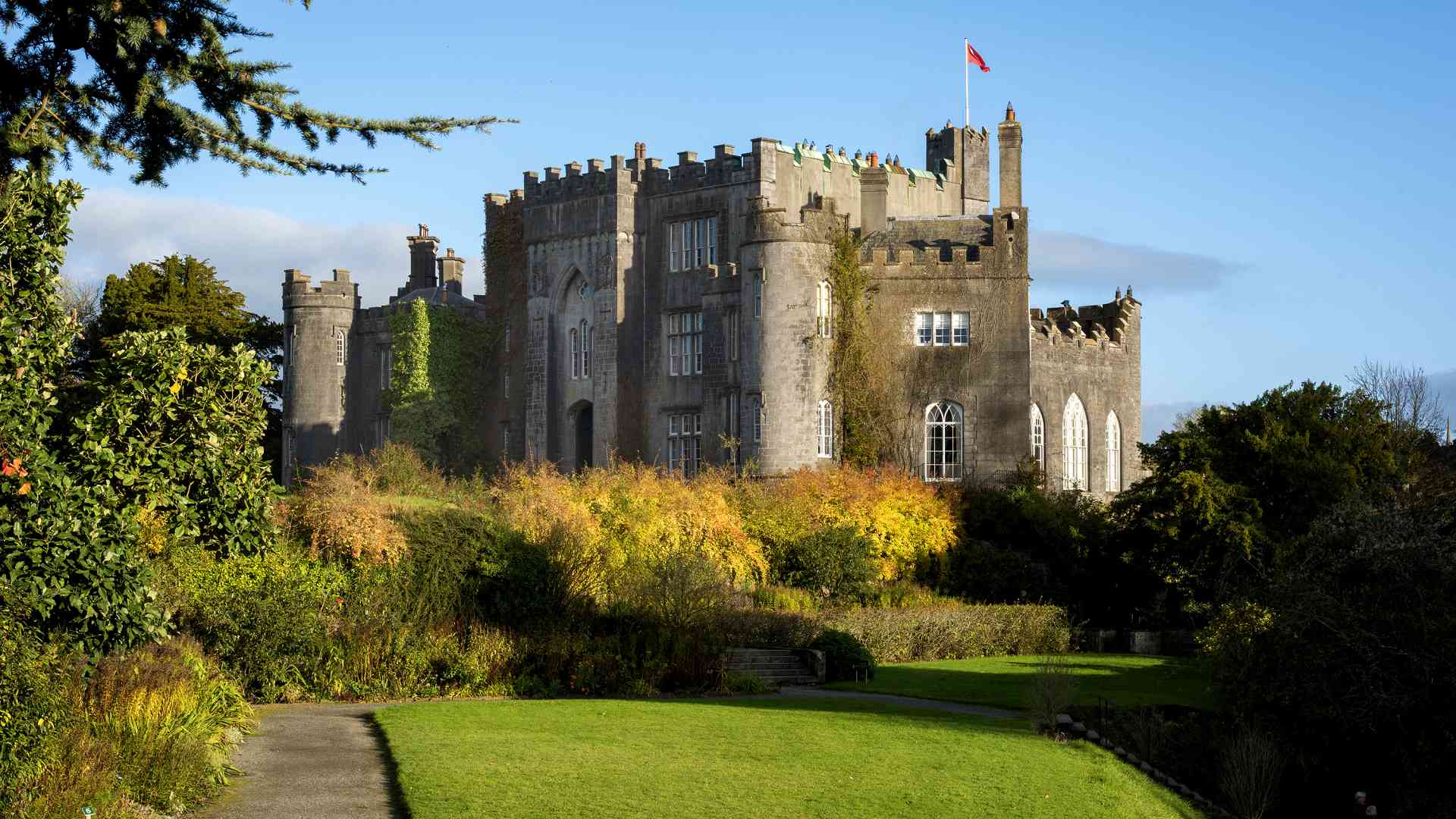 Birr Castle Gardens exterior