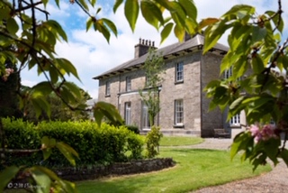 Monaincha House exterior